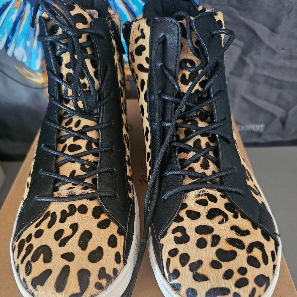 Coconuts by Matisse leopard Pony hair sneakers NIB